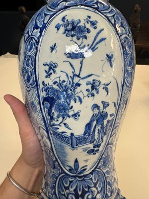 A fine blue and white Dutch Delft five-piece chinoiserie garniture — photo 102