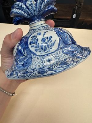 A fine blue and white Dutch Delft five-piece chinoiserie garniture — photo 117