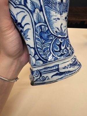 A fine blue and white Dutch Delft five-piece chinoiserie garniture — photo 128