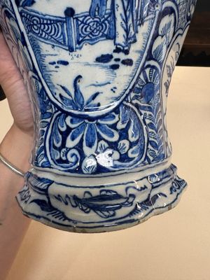A fine blue and white Dutch Delft five-piece chinoiserie garniture — photo 129