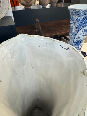 A fine blue and white Dutch Delft five-piece chinoiserie garniture — photo 39