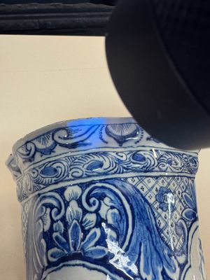 A fine blue and white Dutch Delft five-piece chinoiserie garniture — photo 40