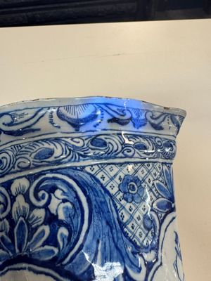 A fine blue and white Dutch Delft five-piece chinoiserie garniture — photo 41