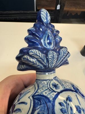 A fine blue and white Dutch Delft five-piece chinoiserie garniture — photo 49