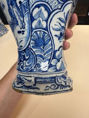 A fine blue and white Dutch Delft five-piece chinoiserie garniture — photo 71