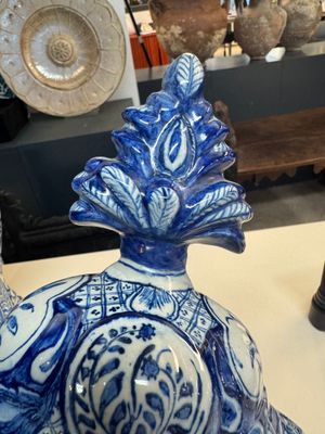 A fine blue and white Dutch Delft five-piece chinoiserie garniture — photo 85