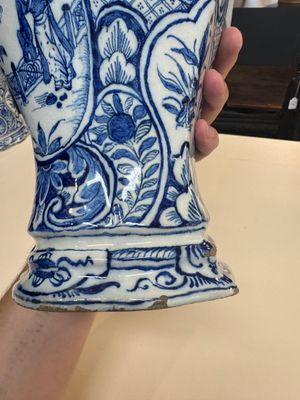 A fine blue and white Dutch Delft five-piece chinoiserie garniture — photo 97