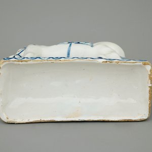A fine blue and white Dutch Delft model of a horse, 18th C. — 照片 6