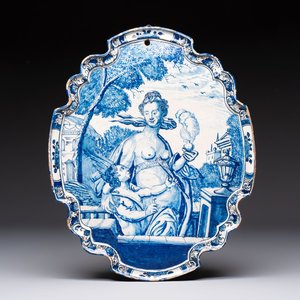 A fine blue and white Dutch Delft plaque with Venus and Amor, after an engraving by Hendrick Goltzius, 18th C. — 照片 1
