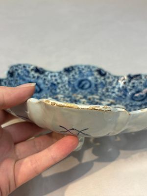 A fine blue and white Dutch Delft strawberry strainer and stand, 18th C. — photo 20