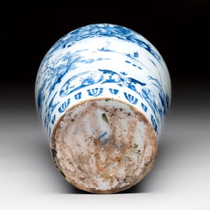 A fine blue and white Dutch Delft Transitional style chinoiserie jar, late 17th C. — 照片 7