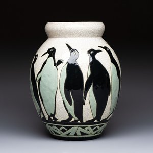 A fine Charles Catteau for Boch Kéramis 'Penguin' vase, early 20th C. — photo 1