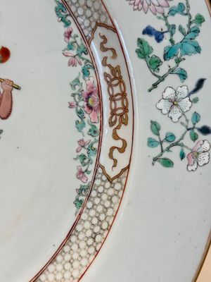 A fine Chinese armorial dish with the arms of Grant for the English market, Yongzheng, ca. 1730 — photo 8
