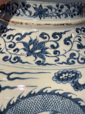 A fine Chinese blue and white 'dragon' vase with mythical-beast-shaped handles, probably Yuan — photo 15