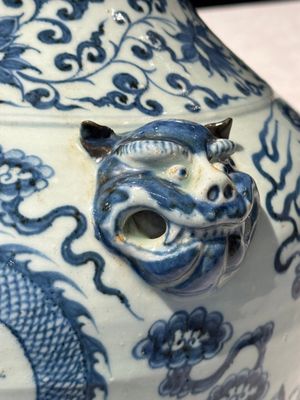 A fine Chinese blue and white 'dragon' vase with mythical-beast-shaped handles, probably Yuan — photo 22