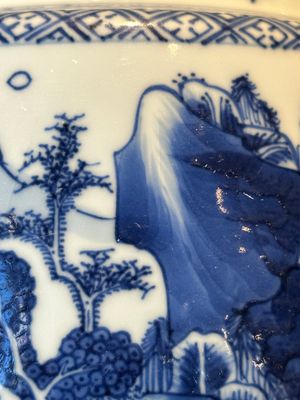 A fine Chinese blue and white 'landscape and antiquities' bowl with silver handles, Kangxi — 照片 18