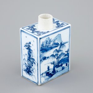 A fine Chinese blue and white landscape tea caddy, Kangxi — photo 1