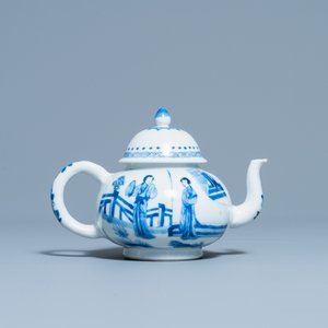 A fine Chinese blue and white 'Long Eliza' teapot and cover, Jiajing mark, Kangxi — photo 4
