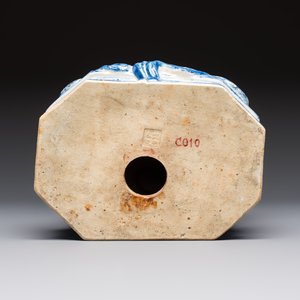 A fine Chinese blue and white Milefo Buddha on a wooden stand, Wei Hongtai Zao 魏洪泰造 mark, Republic — photo 7