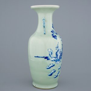 A fine Chinese blue and white on celadon ground vase, 19th C. — photo 4