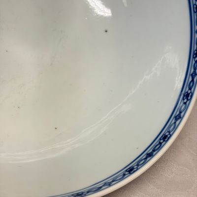 A fine Chinese blue and white 'Peonies' bowl — foto 12