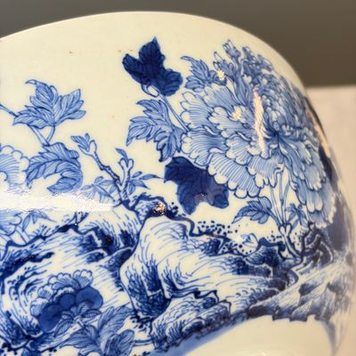 A fine Chinese blue and white 'Peonies' bowl — foto 16