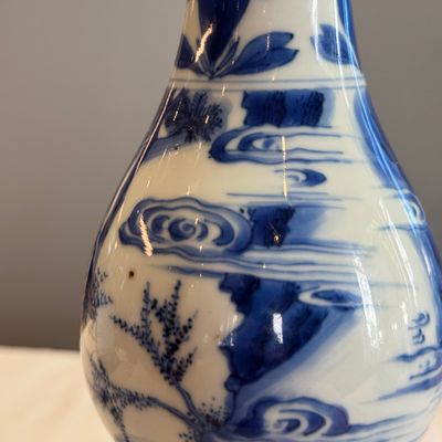 A fine Chinese blue and white ‘Scholars’ double-gourd vase — foto 11