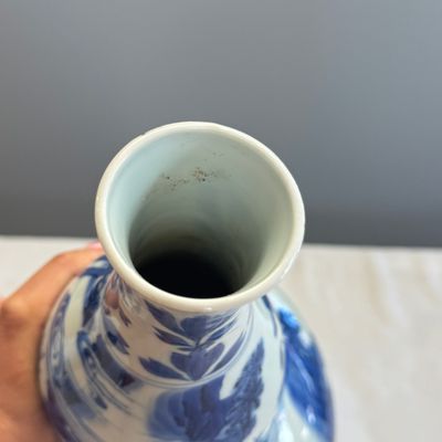 A fine Chinese blue and white ‘Scholars’ double-gourd vase — foto 14