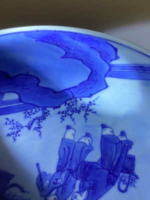 A fine Chinese blue and white shallow bowl, Kangxi mark and of the period — photo 15