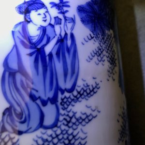 A fine Chinese blue and white sleeve vase with figural design all-round, Transitional period — 照片 22