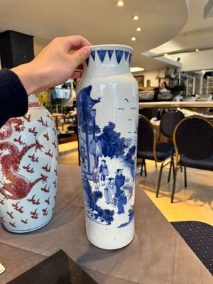 A fine Chinese blue and white sleeve vase with narrative design, Transitional period — photo 11