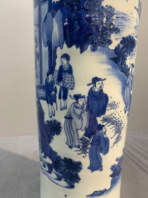 A fine Chinese blue and white sleeve vase with narrative design, Transitional period — photo 7