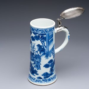 A fine Chinese blue and white tankard with Dutch silver cover, Transitional period — photo 2
