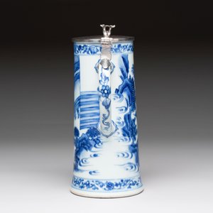 A fine Chinese blue and white tankard with Dutch silver cover, Transitional period — photo 4