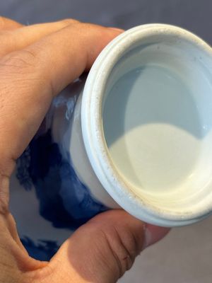 A fine Chinese blue and white vase with narrative design, Kangxi — 照片 15