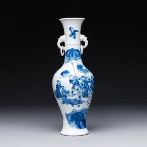 A fine Chinese blue and white vase with narrative design, Kangxi — 照片 1