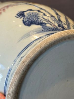 A fine Chinese blue, white and copper-red 'magpie and pine tree' vase, Yongzheng/Qianlong — foto 16