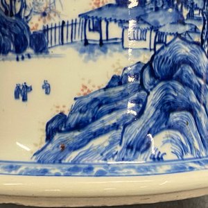 A fine Chinese blue, white and copper red 'Master of the Rocks' brush pot, Kangxi — photo 18