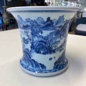 A fine Chinese blue, white and copper red 'Master of the Rocks' brush pot, Kangxi — photo 26