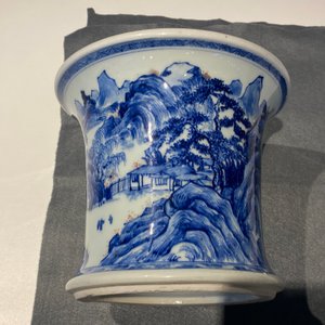 A fine Chinese blue, white and copper red 'Master of the Rocks' brush pot, Kangxi — photo 39
