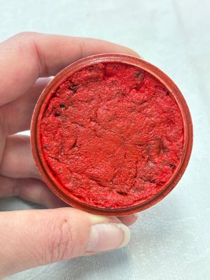 A fine Chinese blue, white and copper-red 'riverscape' seal paste box and cover, Kangxi mark, 19/20th C. — photo 5