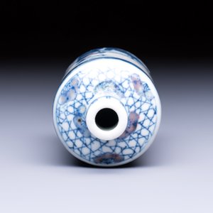 A fine Chinese blue, white and copper-red 'Tong Zi Zhi Lu 童子指路' snuff bottle — 照片 5