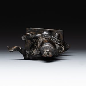 A fine Chinese bronze figure of a divinity, Ming — 照片 7