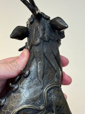 A fine Chinese bronze incense holder in the form of a qilin, Ming — 照片 14