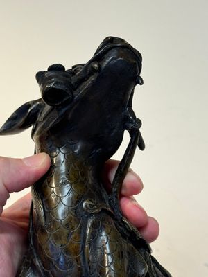 A fine Chinese bronze incense holder in the form of a qilin, Ming — 照片 19