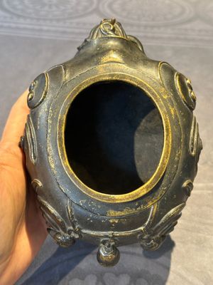 A fine Chinese bronze luduan-form censer and cover, Ming — foto 21