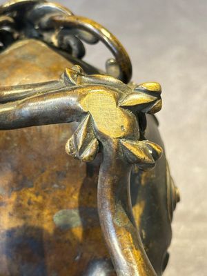 A fine Chinese bronze luduan-form censer and cover, Ming — foto 24