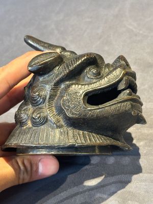 A fine Chinese bronze luduan-form censer and cover, Ming — foto 10