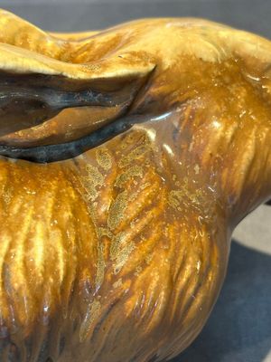 A fine Chinese cafe-au-lait glazed hare on wooden stand, Tian 天 mark, Qing — photo 14