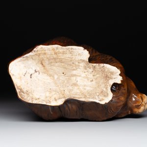 A fine Chinese cafe-au-lait glazed hare on wooden stand, Tian 天 mark, Qing — photo 11